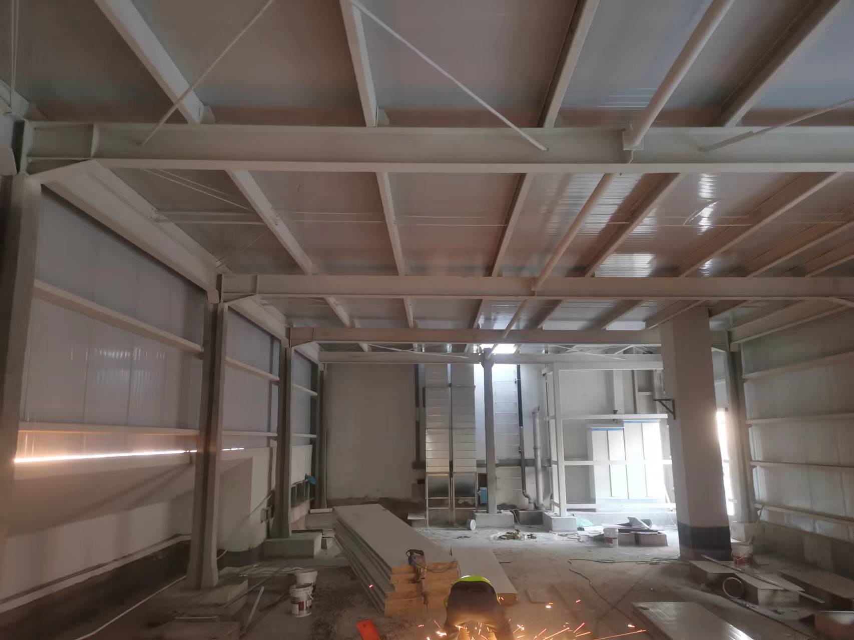 ���ڸ�¥������������ֽṹƽ̨����������ֽṹ¥�ݴ