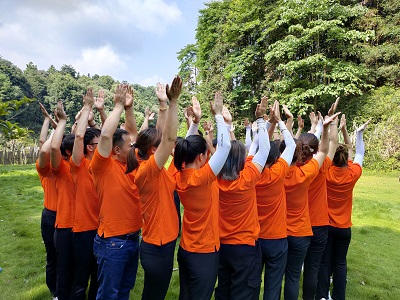 �ϲ���������ʽ��ѵ����չѵ����