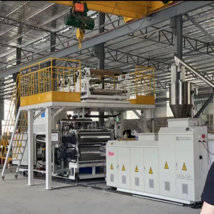 PVC/SPC����һ�ذ���������߻�е�豸