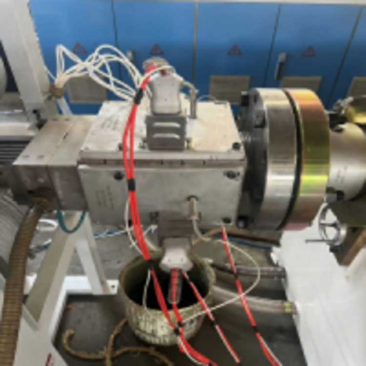 ��̬ľ�������� ��ľ��е�豸��ˮ��